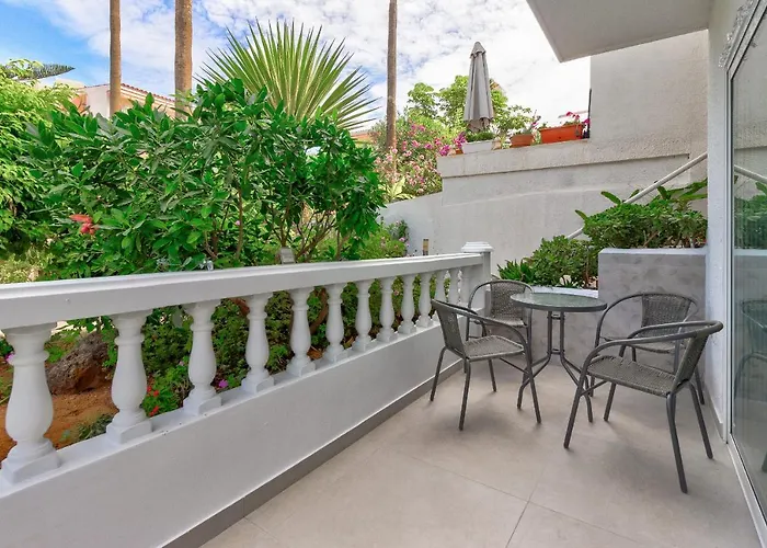 Two Bedroom Near The Ocean Апартаменты Плая-де-лас-Америкас
