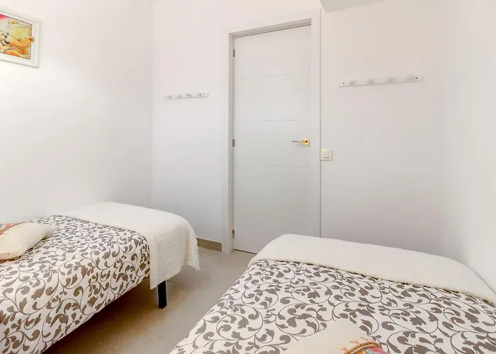 Two Bedroom Near The Ocean * プラヤ・デ・ラス・アメリカス